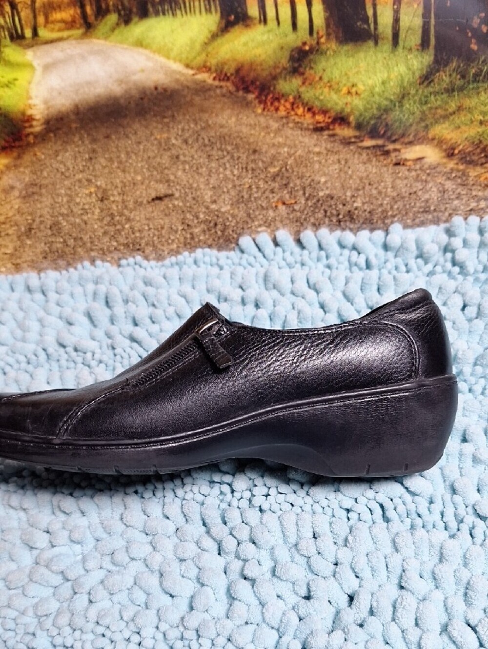 Clarks Women’s Black Leather Zipper Slip-On Loafers - Picture 5 of 9